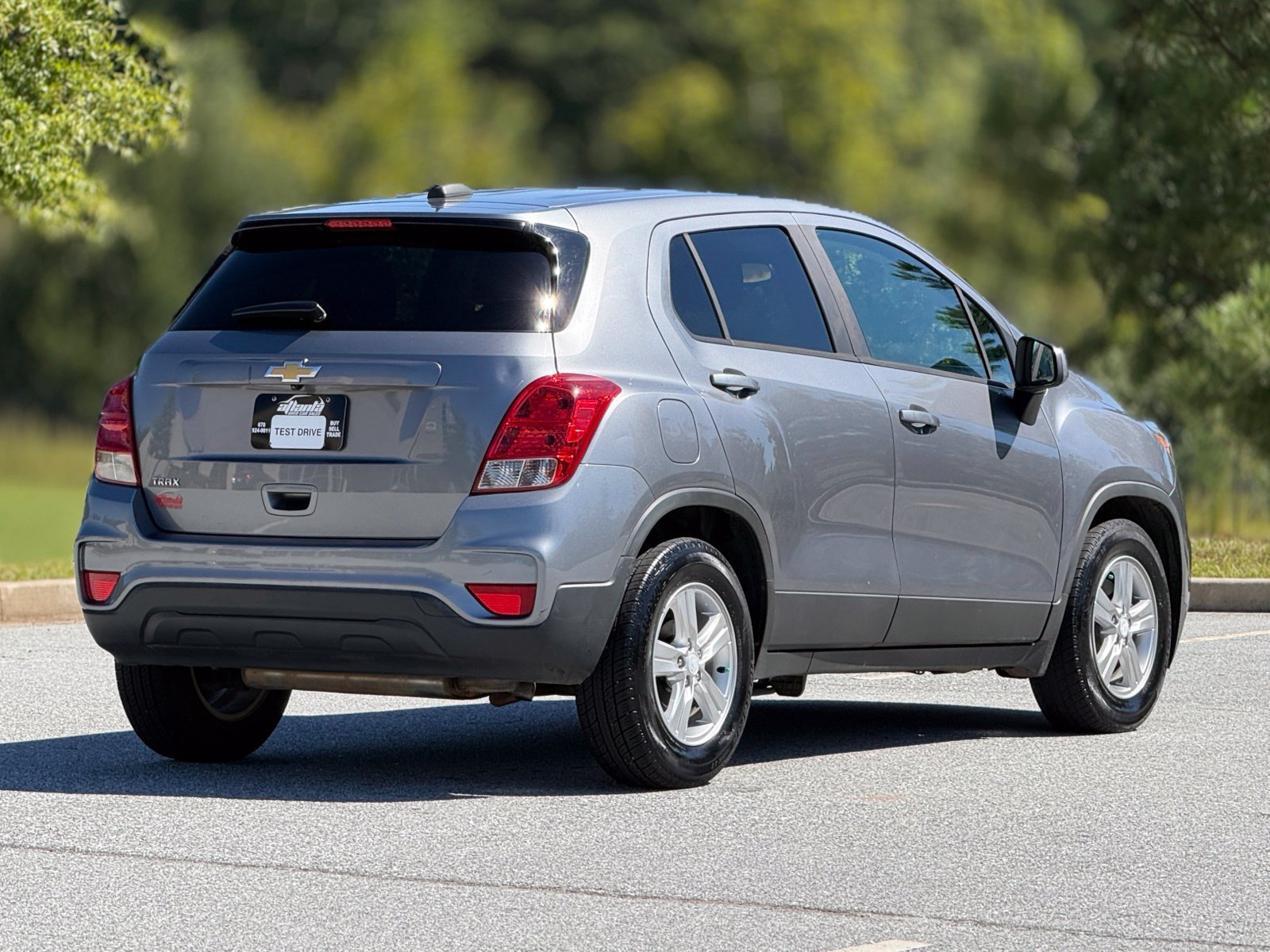 Used 2020 Chevrolet Trax LS w/ Tint and Cruise Package FWD image 11