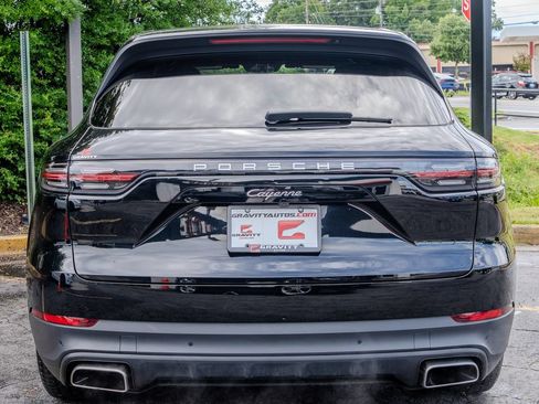 Used 2023 Porsche Cayenne AWD/4WD image 24