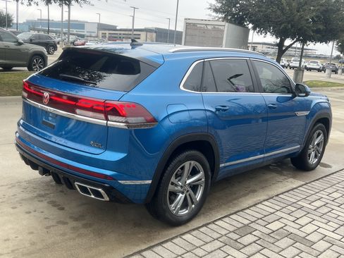 Certified 2024 Volkswagen Atlas Cross Sport SEL R-Line image 10