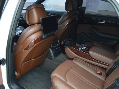 Used 2011 Audi A8 L 4.2 image 11