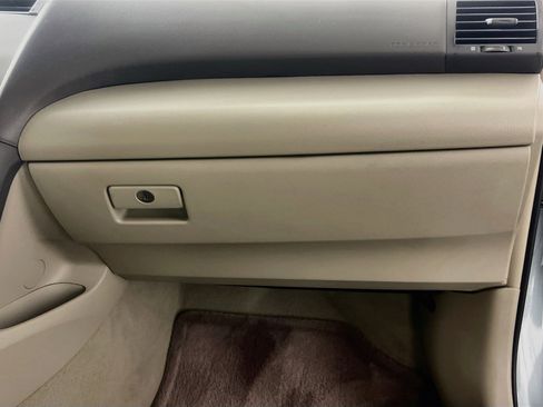 Used 2011 Toyota Camry LE w/ LE Extra-Value Pkg FWD image 33