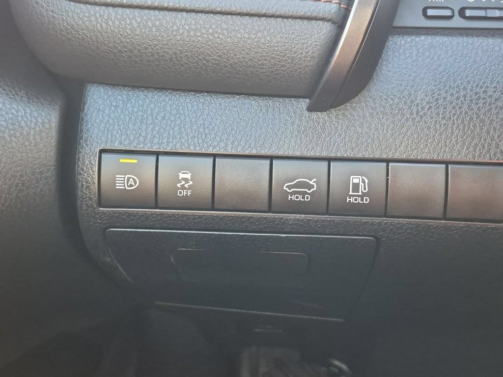 Used 2019 Toyota Camry LE FWD image 18