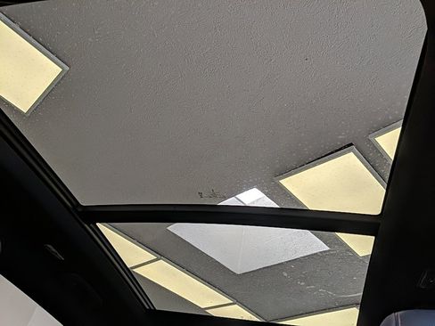 Certified 2024 Lincoln Nautilus Reserve w/ Equipment Group 202A image 30