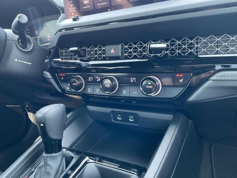 Certified 2024 Honda Accord Sport image 20