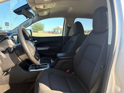 Used 2018 Chevrolet Colorado LT w/ Safety Package AWD/4WD image 13