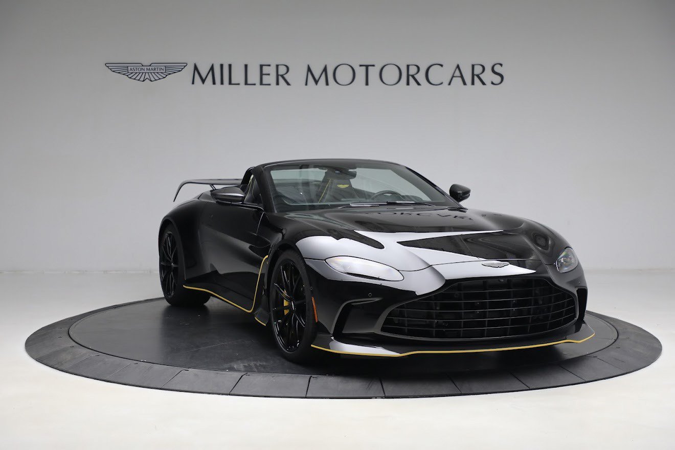 Used 2023 Aston Martin V12 Vantage Roadster RWD image 10
