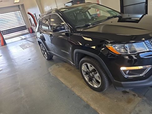 Used 2018 Jeep Compass Limited w/ Navigation Group AWD/4WD image 1
