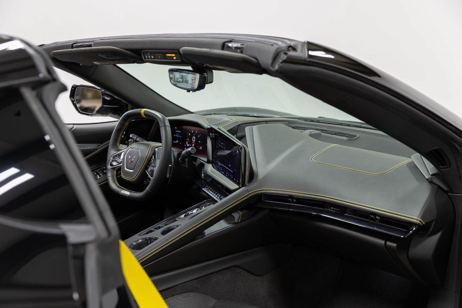 Used 2026 Chevrolet Corvette E-Ray AWD/4WD image 87