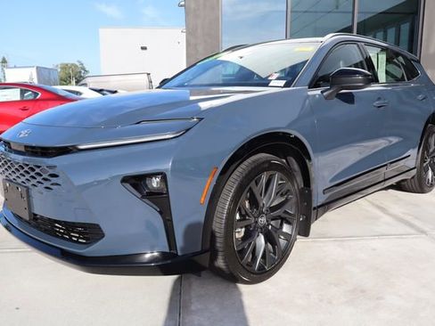 Used 2025 Toyota Crown Signia image 8