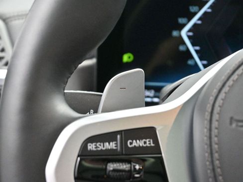 Used 2024 BMW X7 xDrive40i w/ M Sport Package image 21