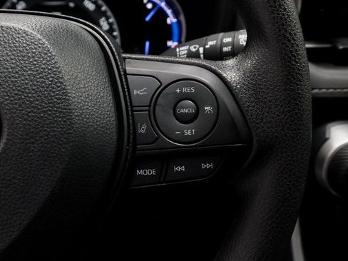 Used 2025 Toyota RAV4 XLE image 29