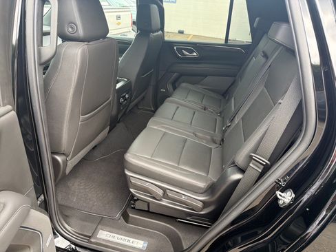 Used 2023 Chevrolet Tahoe LT w/ Luxury Package AWD/4WD image 12