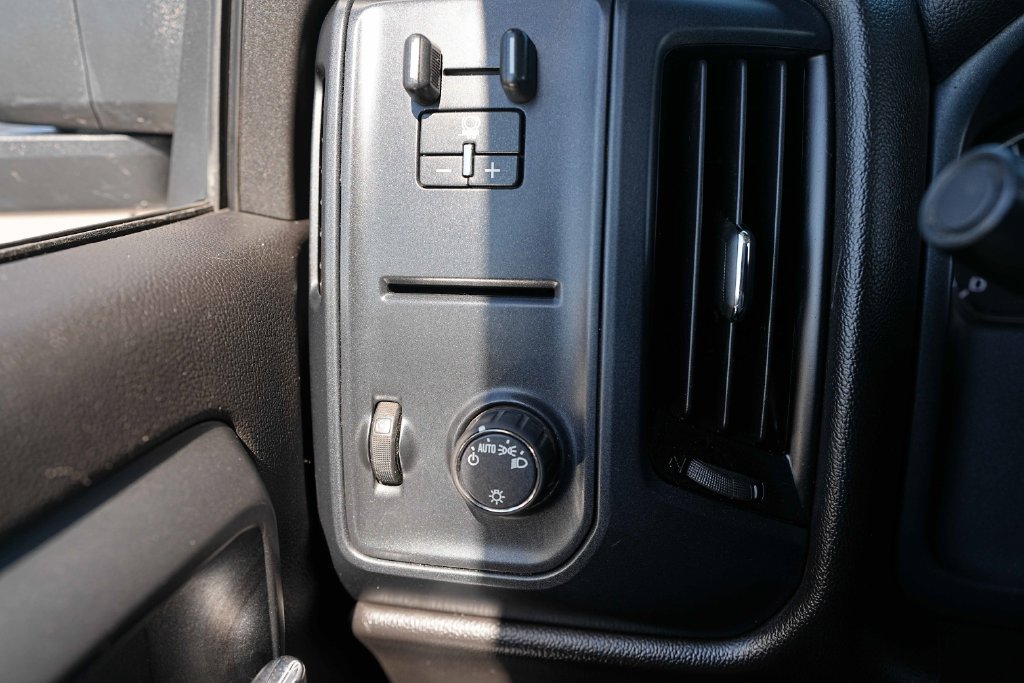 Used 2018 Chevrolet Silverado 3500 W/T w/ WT Convenience Package AWD/4WD image 35