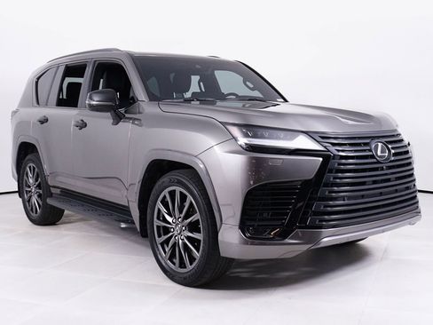 Used 2023 Lexus LX 600 4WD w/ Appearance Package image 17