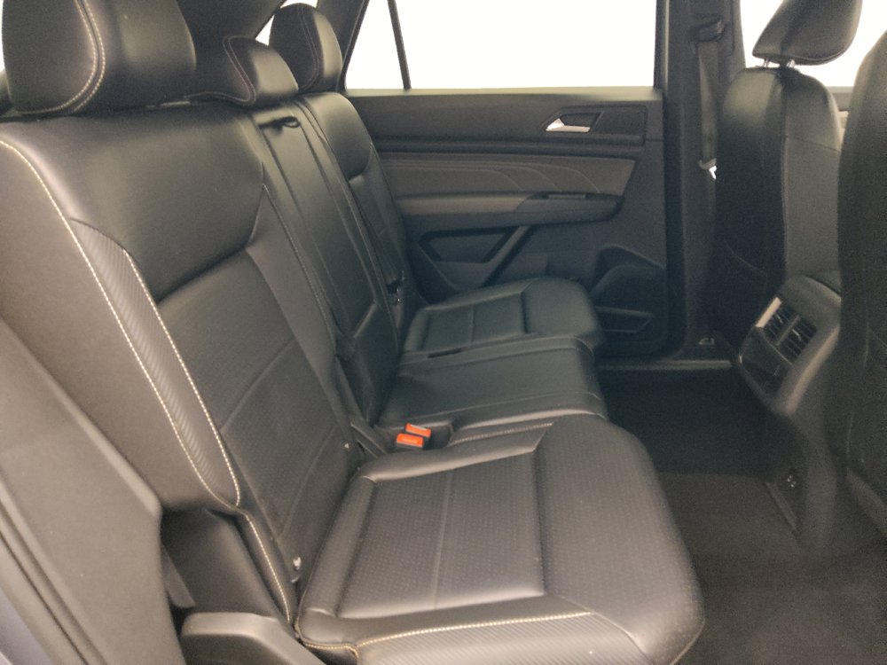 Used 2022 Volkswagen Atlas Cross Sport SE FWD image 19