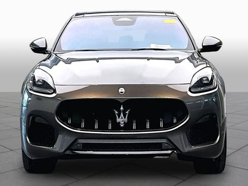 Used 2023 Maserati Grecale Modena AWD/4WD image 4