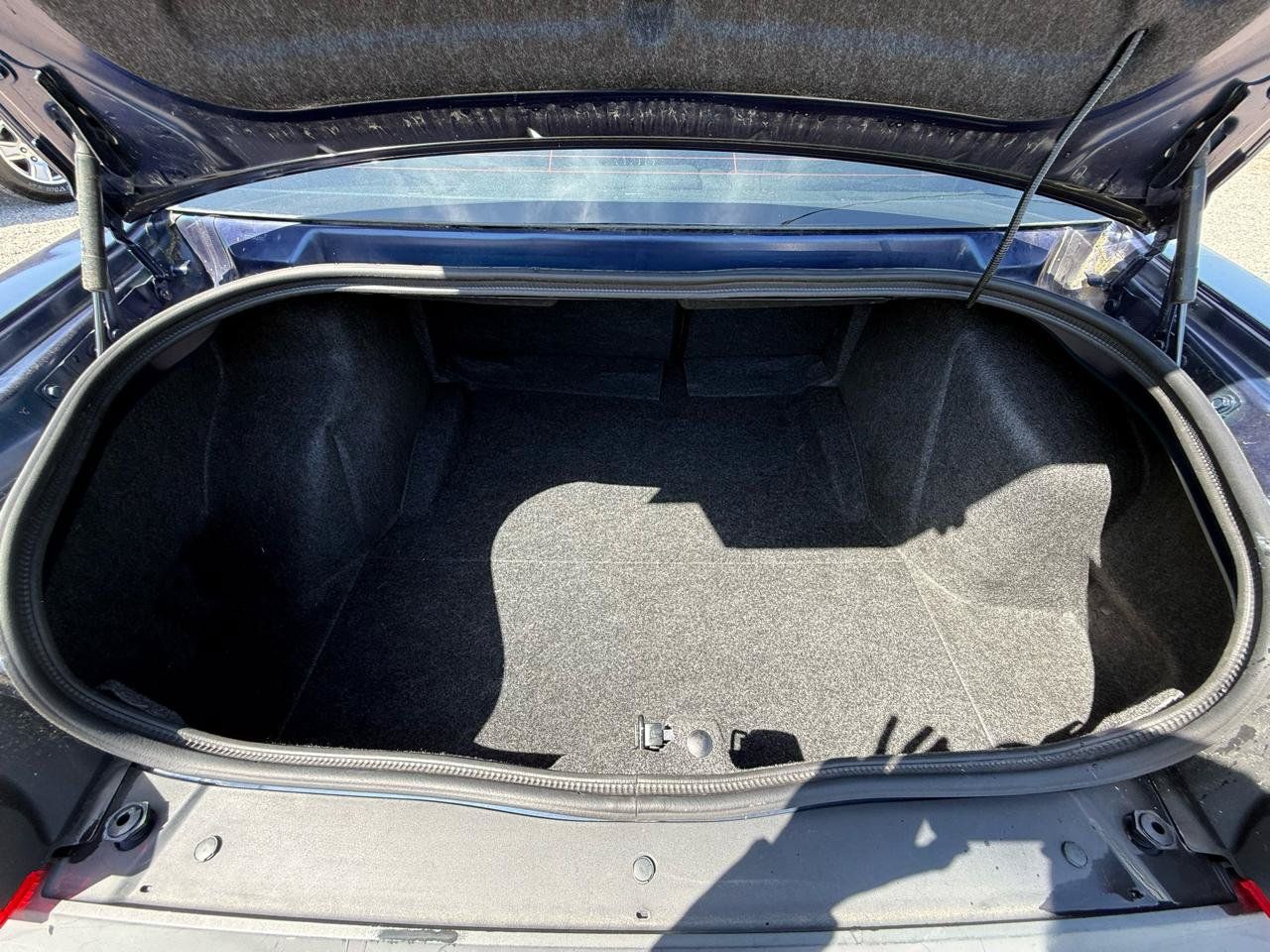 Used 2014 Dodge Challenger SXT RWD image 29
