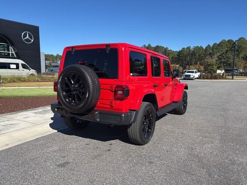 Used 2021 Jeep Wrangler Unlimited Sahara w/ Cold Weather Group AWD/4WD image 6