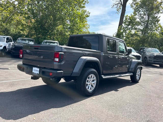 Used 2023 Jeep Gladiator Sport AWD/4WD image 16