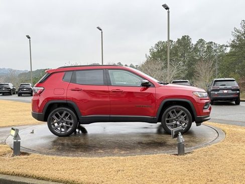 New 2026 Jeep Compass Latitude image 8