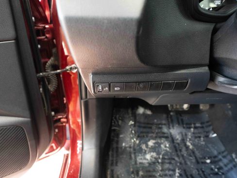 Used 2024 Toyota Corolla SE image 11