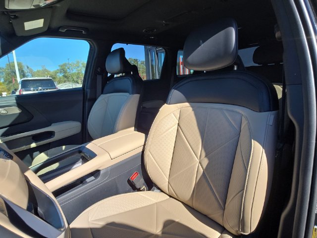 Used 2027 Kia Telluride EX w/ Towing Package AWD/4WD image 3