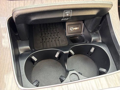 Used 2019 Mercedes-Benz E 450 Cabriolet image 32