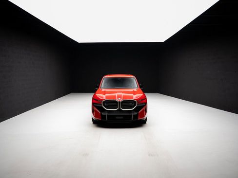 Used 2023 BMW XM image 87