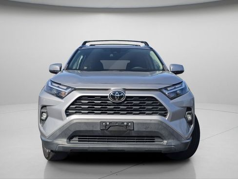 Used 2022 Toyota RAV4 XLE Premium AWD/4WD image 3