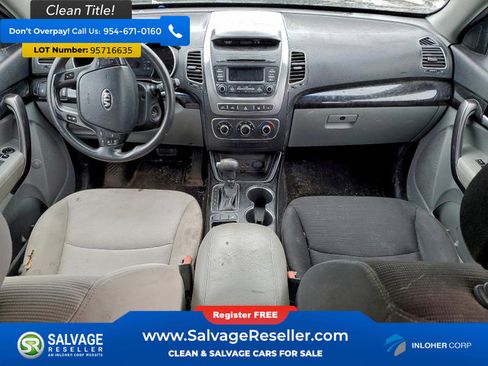 Used 2015 Kia Sorento LX image 11
