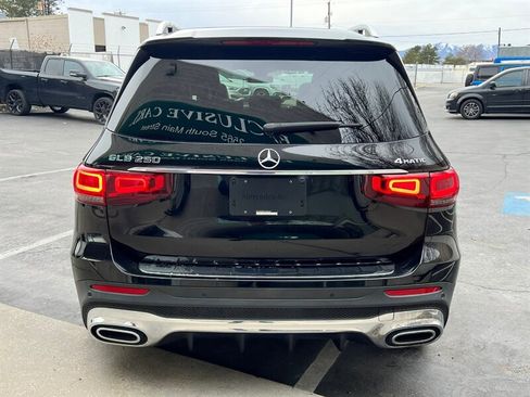 Used 2020 Mercedes-Benz GLB 250 4MATIC w/ AMG Line image 6