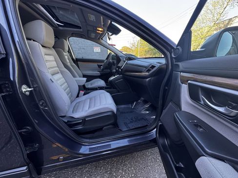 Used 2017 Honda CR-V EX image 17