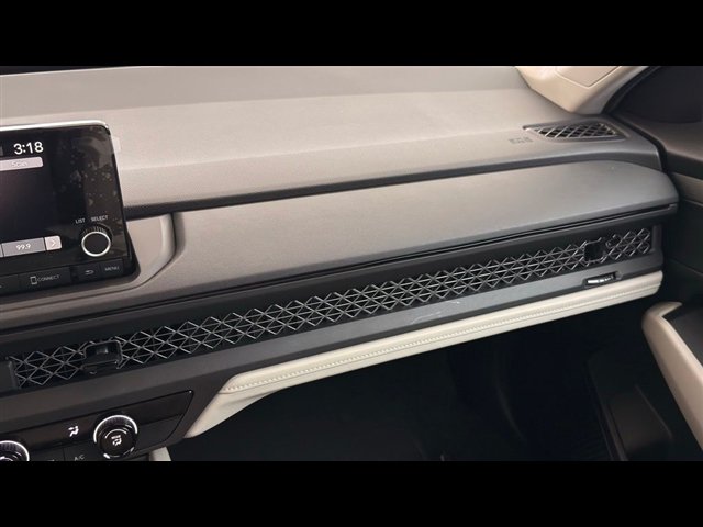 Certified 2025 Honda Accord SE image 24