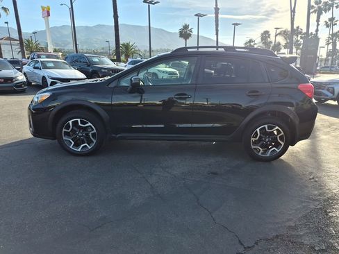 Used 2017 Subaru Crosstrek 2.0i Limited image 4