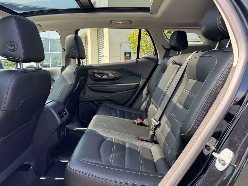 Used 2022 GMC Terrain Denali w/ LPO, 'HIT The Road' Package AWD/4WD image 15