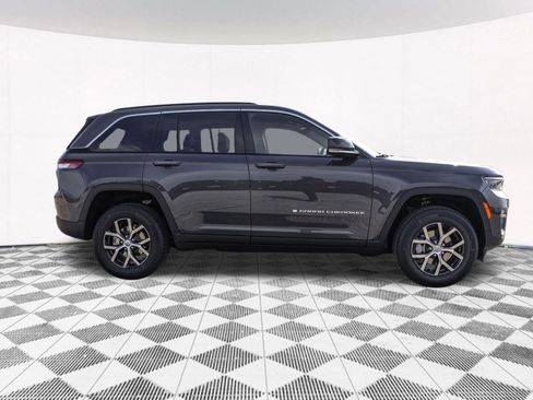 New 2025 Jeep Grand Cherokee Limited image 14