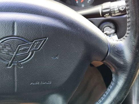 Used 2001 Chevrolet Corvette Convertible w/ Preferred Equipment Group2 RWD image 30