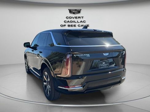 New 2026 Cadillac Escalade IQ Luxury 2 image 7