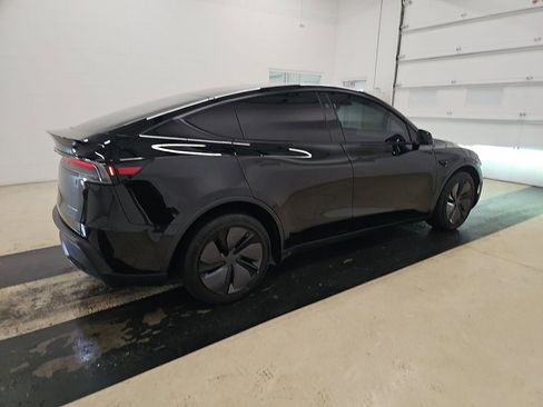 Used 2026 Tesla Model Y Long Range image 15