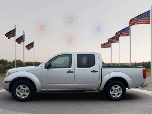 Used 2008 Nissan Frontier SE w/ SE Value Truck Pkg RWD image 4