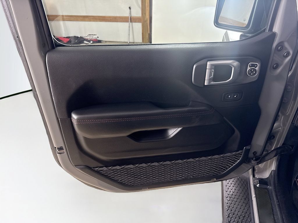 Used 2021 Jeep Wrangler Unlimited Rubicon w/ Uconnect 4C Nav & Sound Group AWD/4WD image 11