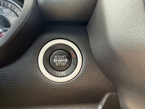 Used 2020 RAM 2500 Laramie AWD/4WD image 15