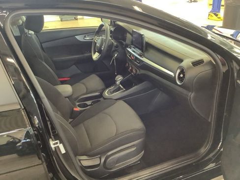 Certified 2023 Kia Forte LXS FWD image 24