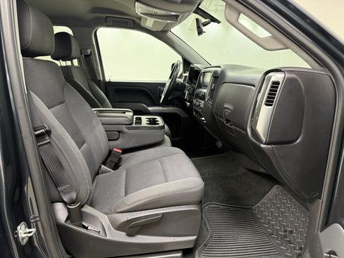 Used 2018 Chevrolet Silverado 1500 LT w/ All Star Edition image 24