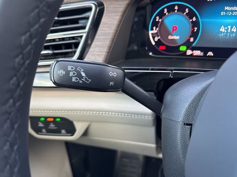 New 2026 Volkswagen Atlas SEL Premium R-Line AWD/4WD image 40