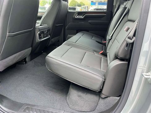New 2026 GMC Sierra 2500 Denali w/ Denali Reserve Package image 17