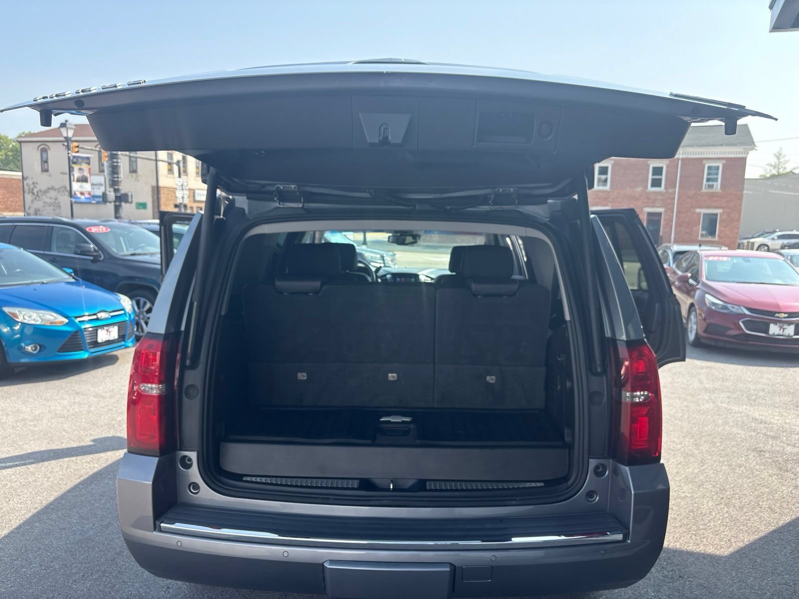 Used 2018 Chevrolet Tahoe Premier w/ Max Trailering Package AWD/4WD image 17