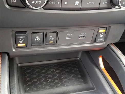 New 2026 Nissan Frontier PRO-4X w/ Pro-4x Convenience Package image 15