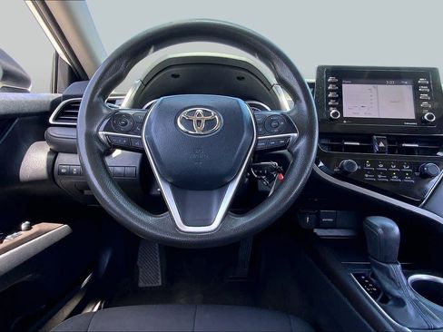 Used 2021 Toyota Camry LE FWD image 6