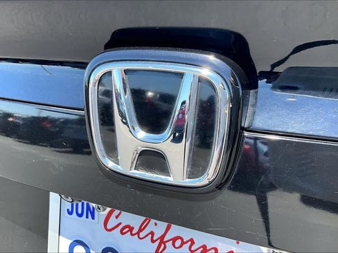 Used 2018 Honda Civic EX-L image 30